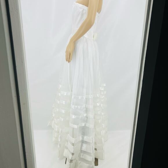 Handmade Strapless White Gown - Picture 13 of 15